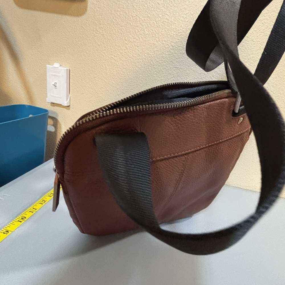 Bugatti Horizon 2 Blackbook Leather Crossbody Bag In Cognac Adjustable Straps - Picture 15 of 16